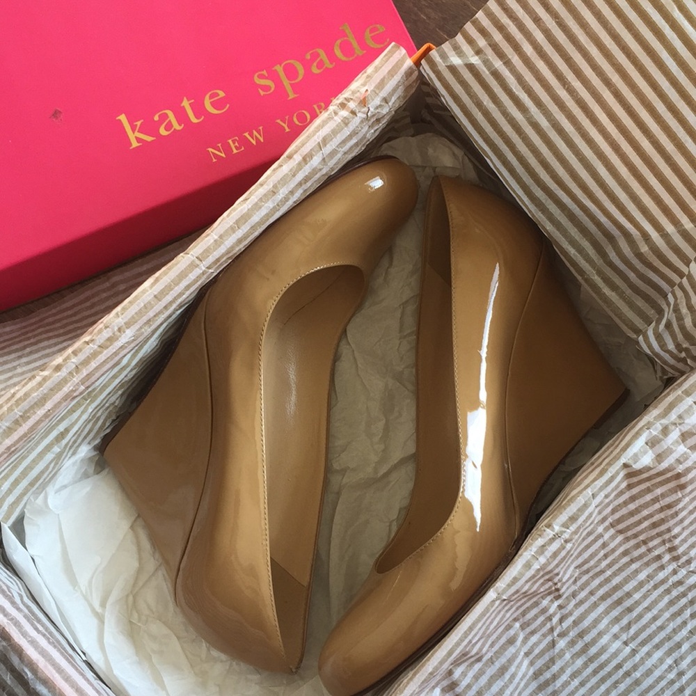 Camel Kate Spade Kiki Wedges